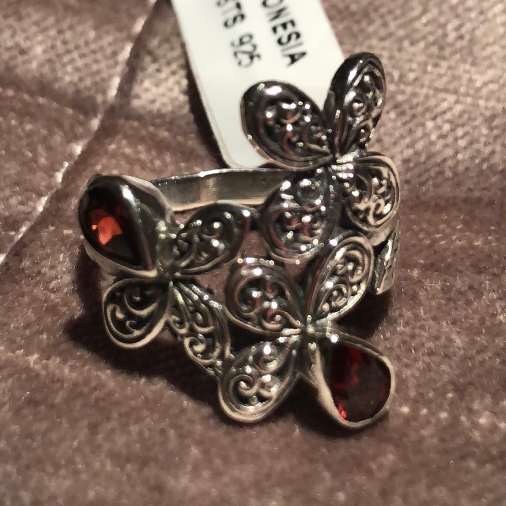 Mozambique Garnet Sterling Silver Ring Size 8 Flower Branch Design NWTS